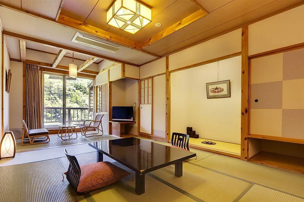 Ryokan Fushioukaku Ikeda  3*, Ikeda (Osaka)